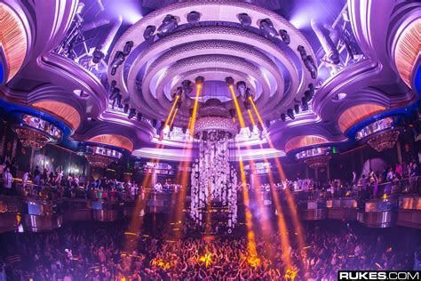 omnia nightclub photos.